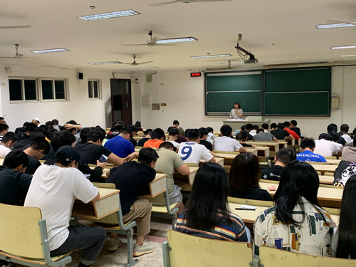 王雯老師指導_副本.jpg